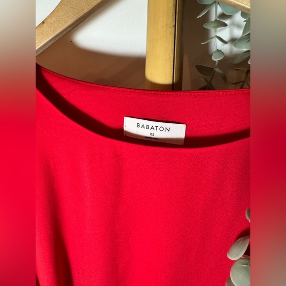 Babaton Top - Size XS - Picture 2 of 4